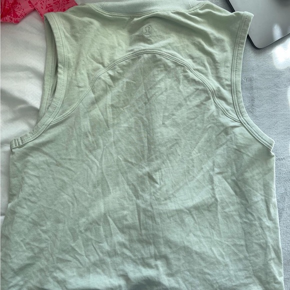 Green lululemon top - Picture 2 of 2